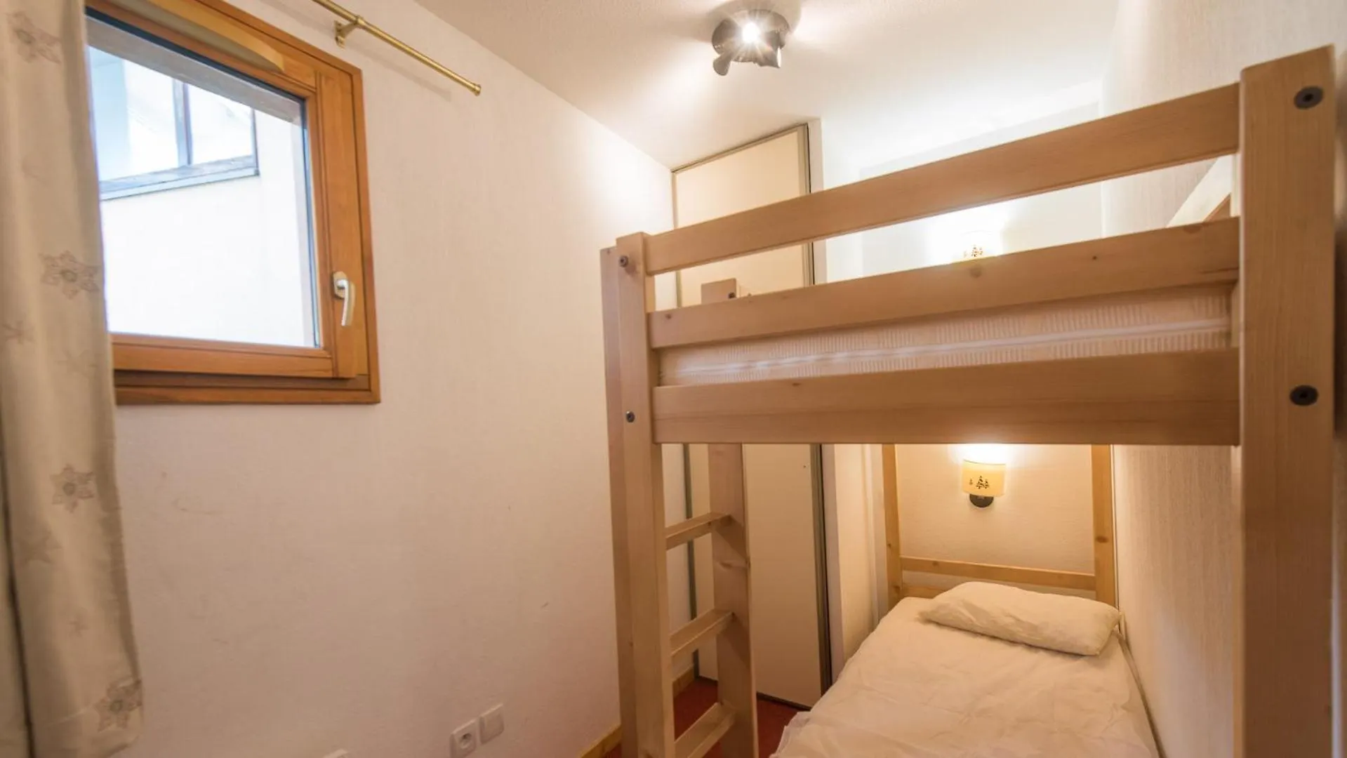 A012- Appartement 3 Pieces Cabine 8 Personnes- Orcieres France
